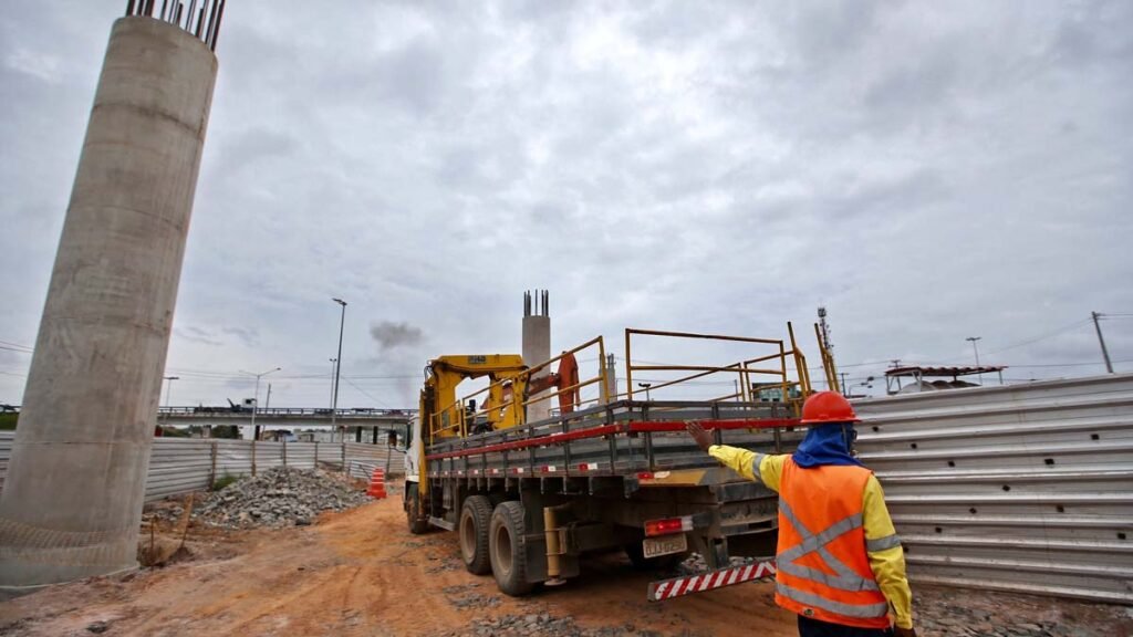 Obras do tramo III da Linha 1 do Metrô de Salvador