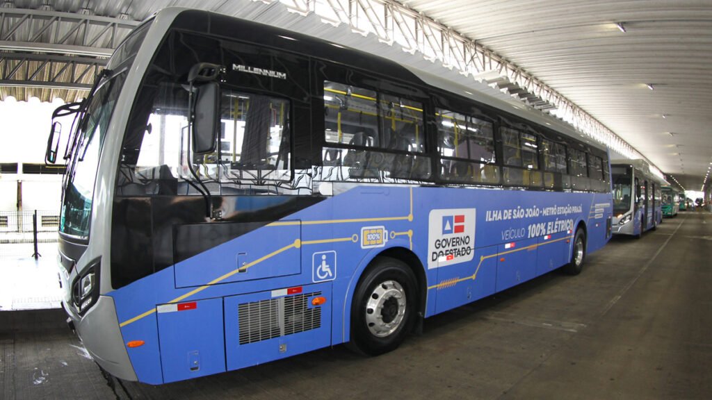 Ônibus elétrico passa a circular no Subúrbio Ferroviário
