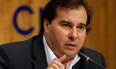 Deputado Rodrigo Maia participa de live do Valor Econômico e afirma que o Brasil caminha para o precipício