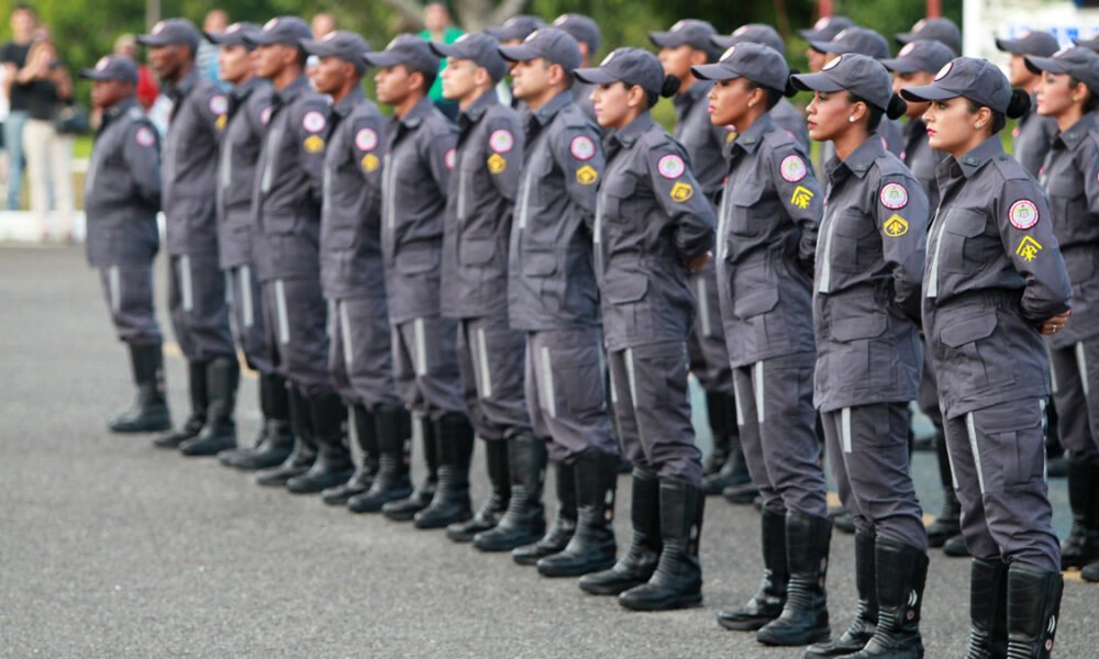 O governo da Bahia vai publicar no DOE nesta sexta (27), o resultado final e a homologação de dois concursos públicos para a PM e Corpo de Bombeiros