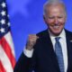 Joe Biden foi eleito o 46º presidente dos Estados Unidos na tarde deste sábado (7). Após vitória na Pensilvânia, o democrata reuniu 273 delegados