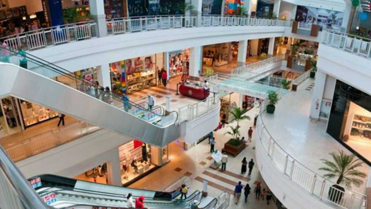 Com o objetivo de estimular o movimento do comércio com as compras de final de ano e ajudar a reaver as perdas do período em que os shopping centers