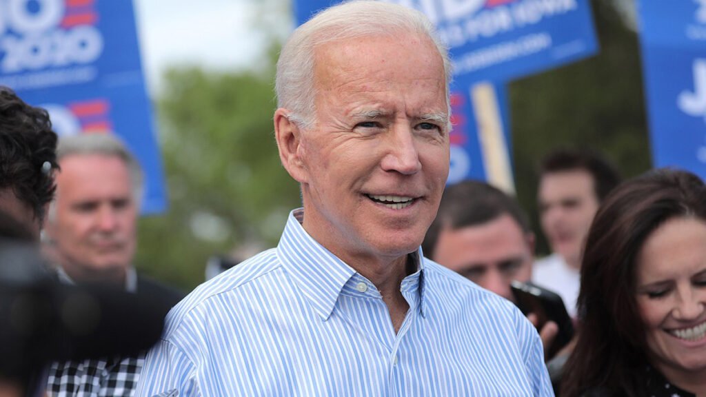 O democrata Joe Biden sofreu ataques com notícias falsas de apoiadores bolsonaristas investigados pelo STF por fake-news