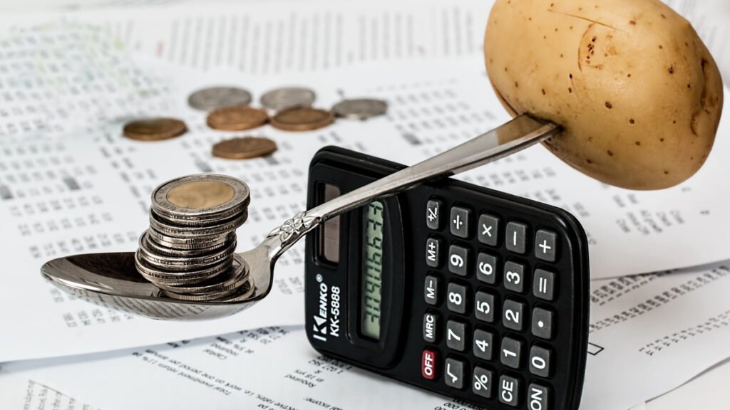 Economistas continuam revisando para cima as projeções para a inflação ao final de 2020, em meio à aceleração da alta dos preços dos alimentos. 