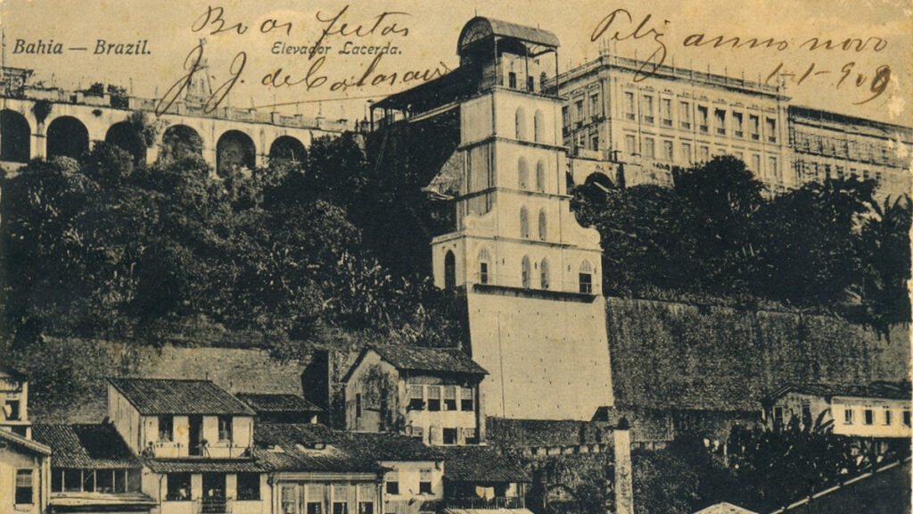 ilustre, nosso Elevador Lacerda, cartão-postal de Salvador, primeiro que serviu de transporte público no mundo, completa 147 anos de história