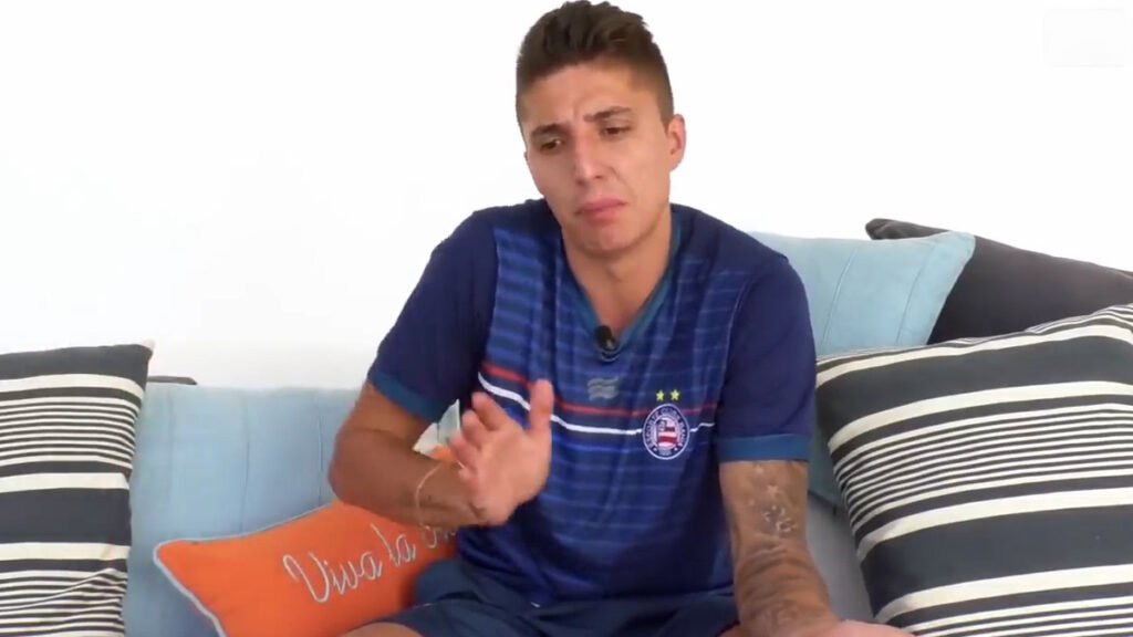 O Bahia divulgou um vídeo na noite desta segunda-feira (21) no qual o meia Ramírez dá sua versão sobre o episódio envolvendo Gerson, do Flamengo.