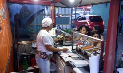 Como forma de prestigiar e divulgar o trabalho das responsáveis por nos deliciar com o quitute mais famoso da Bahia, foi instituído o “Prêmio Tabuleiro da Baiana”