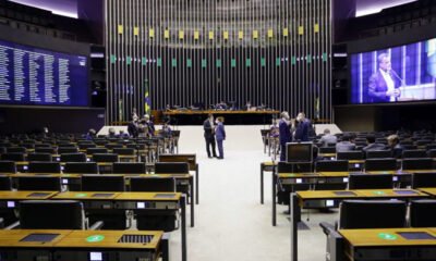 A Câmara dos Deputados aprovou na tarde desta quarta-feira (2) a Medida Provisória que abre crédito extraordinário para a compra da vacina