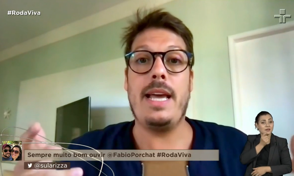 O humorista Fábio Porchat foi o entrevistado do "Roda Viva", da TV Cultura, na noite desta segunda (21) e criticou a atuação do presidente Jair Bolsonaro