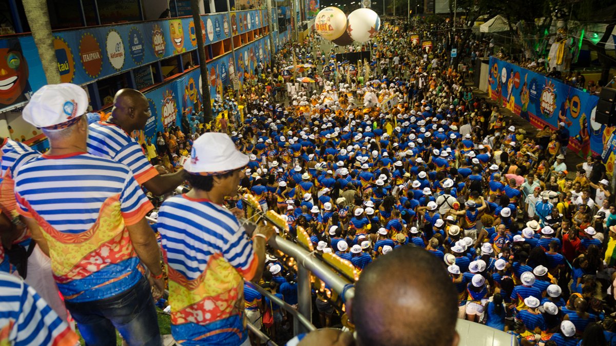 Foi prorrogado para até esta sexta-feira (27), o prazo de inscrições de músicas do carnaval de Salvador. Mais de 800 músicas foram inscritas