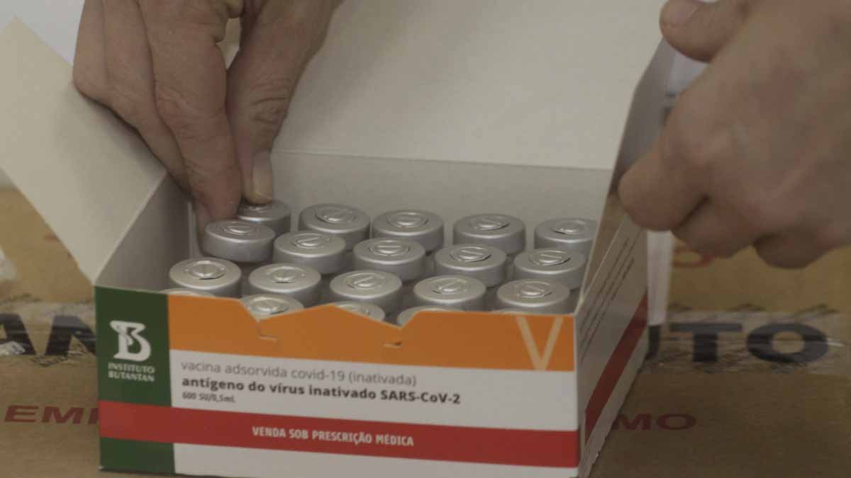 O Ministério da Saúde disse que, por contrato, pode responder até o mês de maio a cobrança feita pelo Instituto Butantan de uma resposta até o