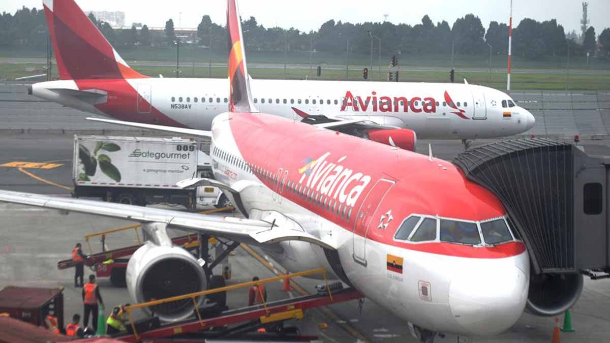 O presidente da Colômbia, Iván Duque anunciou a suspensão de voos de passageiros de e para o Brasil por 30 dias, a partir desta sexta-feira (29),