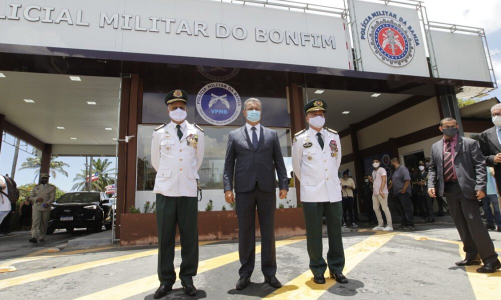 A solenidade, que aconteceu na Vila Policial Militar do Bonfim, oficializou o coronel Paulo Coutinho como o novo comandante-geral da corporação.