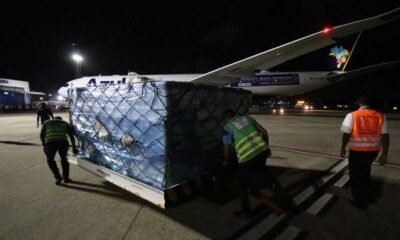 A tão esperada vacina contra a Covid-19 já está em solo baiano. A primeira carga com as 376.600 doses da Coronovac – imunizante desenvolvido pelo Butantan,