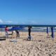 Um atentado a tiros na praia de Jaguaribe, em Salvador, na tarde desta terça-feira (5) deixou três pessoas mortas e três outras feridas.