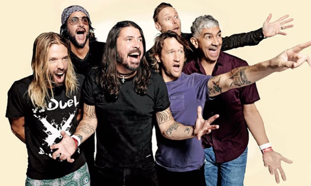 A banda Foo Fighters começou o novo ano a todo vapor. O grupo divulgou o novo single “No Son of Mine”, que estará no próximo álbum, “Medicine at Midnight”,