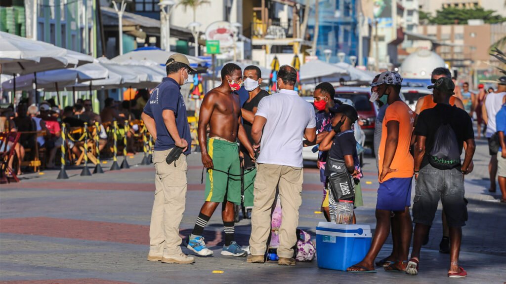 Para garantir a tranquilidade, monitorar e evitar aglomerações nos locais dos circuitos do Carnaval, os órgãos municipais intensificaram as ações de