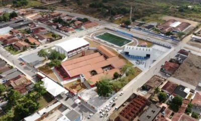 Um Complexo Poliesportivo Educacional construído em São Gonçalo dos Campos foi inaugurado pelo governador Rui Costa, na manhã desta quinta-feira (11).