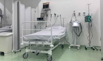 Foram abertos nesta sexta-feira (12), 20 novos leitos de UTI no Hospital Geral de Camaçari para o atendimento a pacientes graves com o diagnóstico