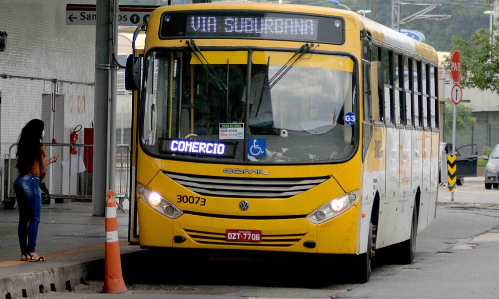 Os últimos ônibus sairão das estações às 21h30, levando os passageiros que chegam pelo metrô. Já nos principais corredores de tráfego, a última