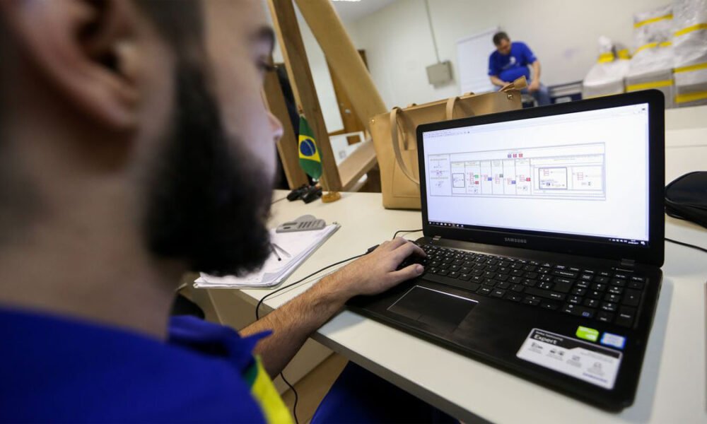 l de Aprendizagem Industrial (Senai) vai oferecer 1,4 mil vagas de cursos profissionalizantes voltados a jovens e mulheres da capital baiana.