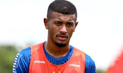 as malas pra deixar o Bahia é o atacante Thiago Andrade. Segundo o blog do PVC, já está em andamento uma negociação do Grupo City com o