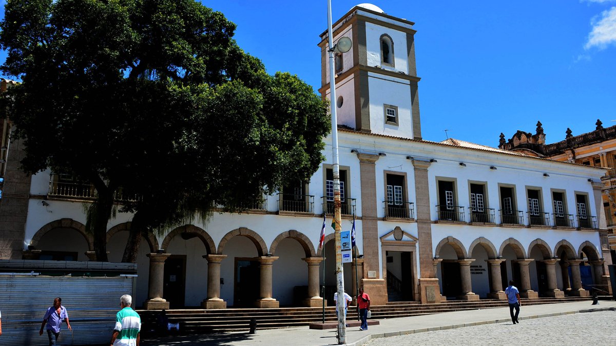 publicada na edição desta quarta-feira (3) do Diário Oficial do Legislativo Municipal. As atividades remotas e o expediente em home office