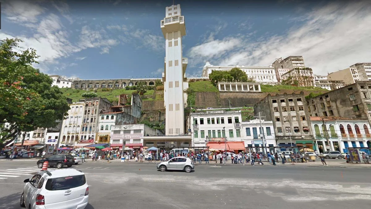 Queria eu não estar a caminho do Damasco. Em outras épocas e circunstâncias, foi rumo a Damasco que Saulo rendeu-se à epifania, trocou