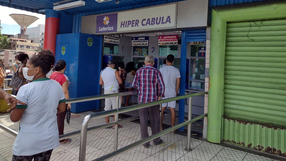 O concurso 2.356 teve só uma aposta vencedora do prêmio principal da Mega-Sena, sorteado na noite deste sábado (28), no Espaço Loterias Caixa,