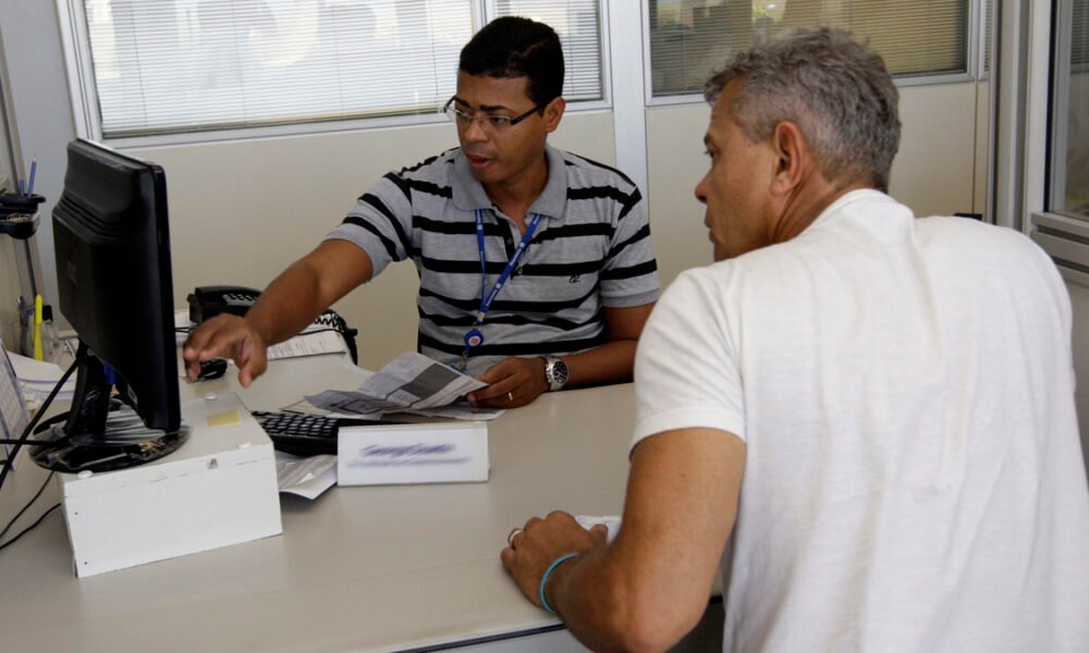 O Programa de Microcrédito do Estado (CrediBahia) abriu, nesta terça-feira (6), um posto de atendimento provisório no subsolo da Secretaria do Trabalho,