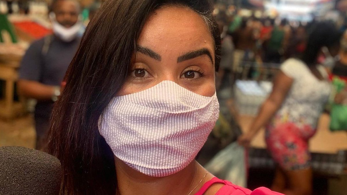 A repórter da TV Aratu, emissora afiliada do SBT na Bahia, Driele Veiga, que foi chamada de idiota pelo presidente Jair Bolsonaro (sem partido),