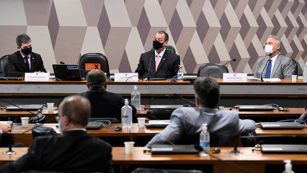 No primeiro dia da CPI da Pandemia houve uma enxurrada de pedidos de senadores de informações diversas sobre a conduta do presidente