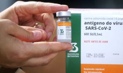 cerca de 2,2 milhões de vacinados contra a Covid-19 não contraíram a doença após a imunização ou, se infectados, não precisaram de hospitalização
