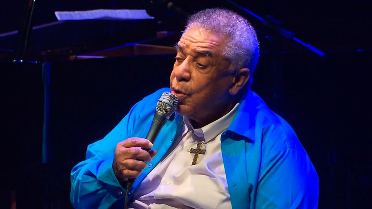 Agnaldo Timóteo morreu neste sábado (3), aos 84 anos, em razão de complicações da Covid-19. O enterro foi realizado neste domingo