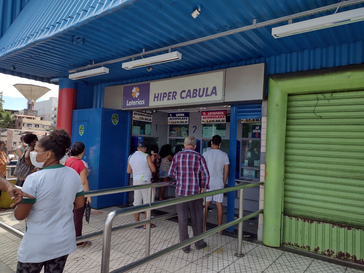 Espaço Loterias Caixa, em São Paulo. O prêmio de R$2,5 milhões acumulou e a estimativa para o concurso do próximo sábado (24) é de R$22 milhões.