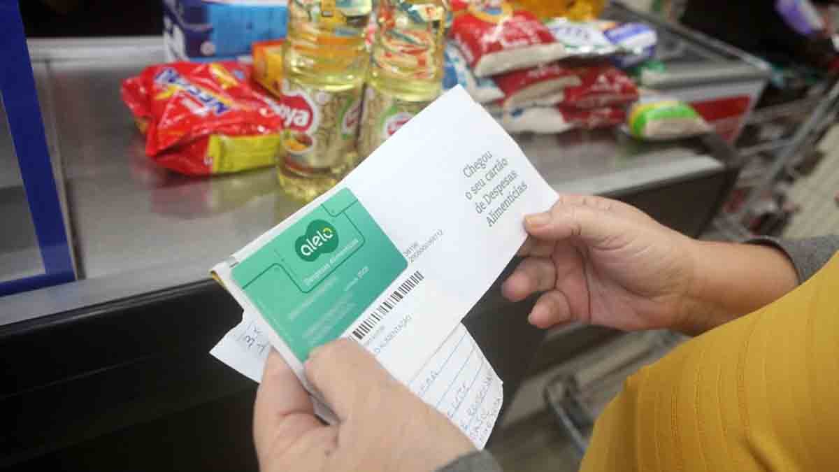 Os estudantes regularmente matriculados na rede estadual de ensino baiana receberão mais uma parcela do programa Vale-alimentação Estudantil