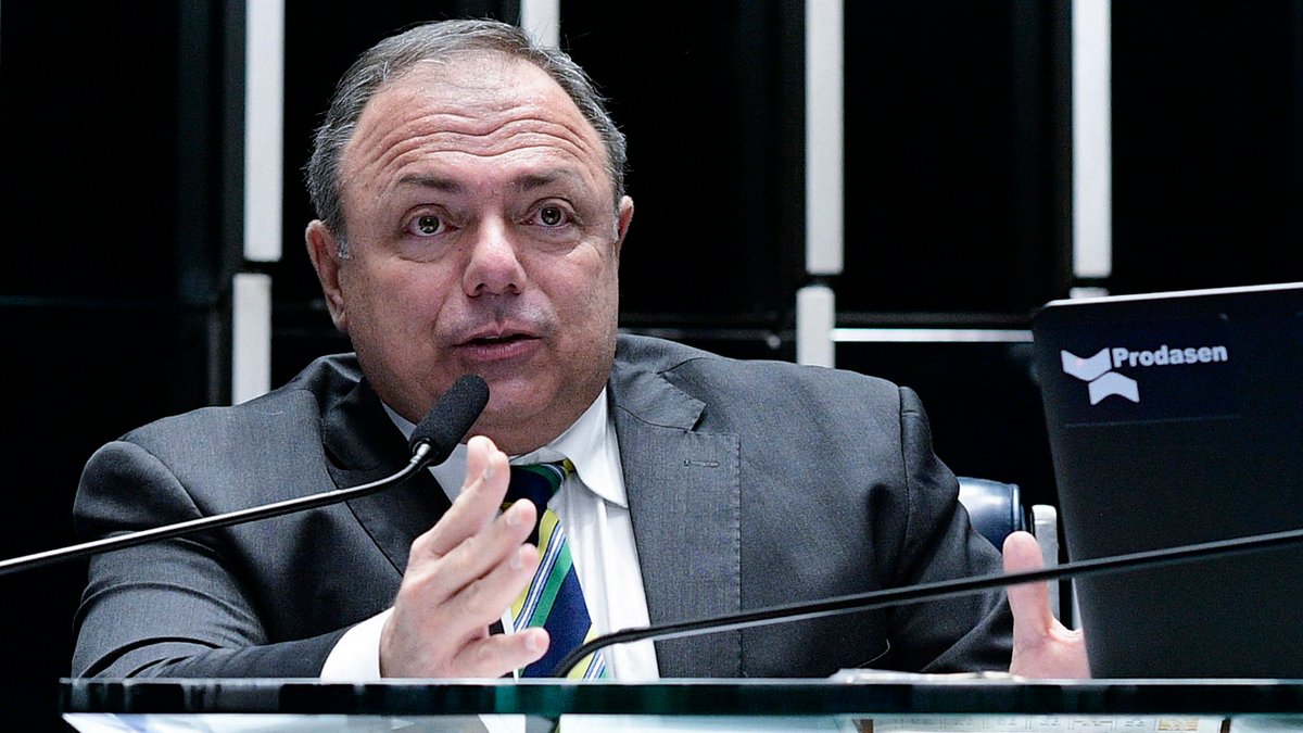 para ficar em silêncio em perguntas que possam produzir provas contra si, o ex-ministro da Saúde general Eduardo Pazuello depõe nesta quarta-feira