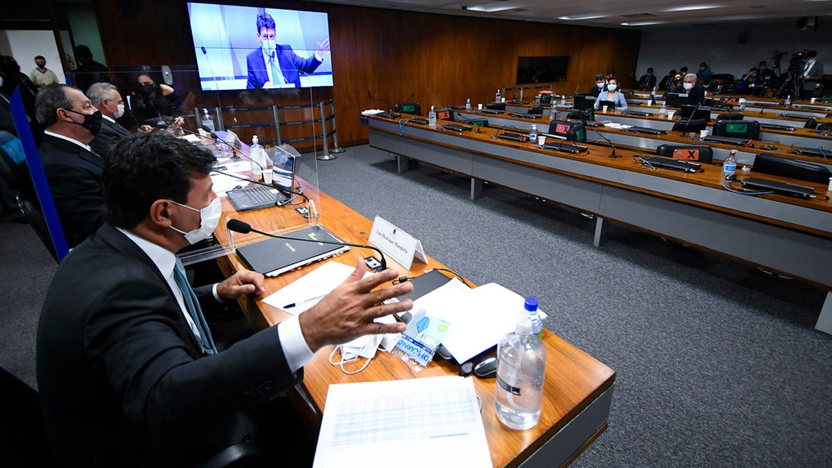 O ex-ministro da Saúde Luiz Henrique Mandetta disse nesta terça-feira (4) ter sido “publicamente confrontado” pelo presidente Jair Bolsonaro