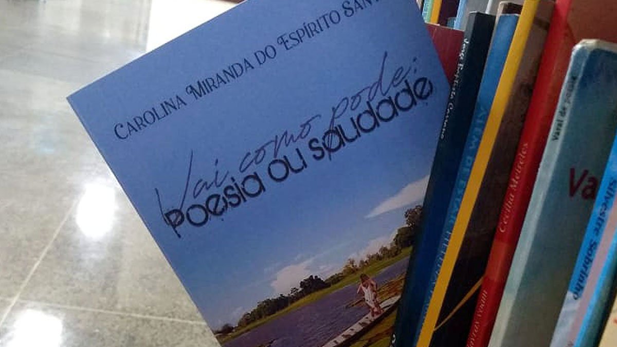 Inspirado em histórias de pacientes internados no Hospital Geral Roberto Santos (HGRS), o livro ‘Vai como pode: poesia ou saudade’, escrito pela enfermeira