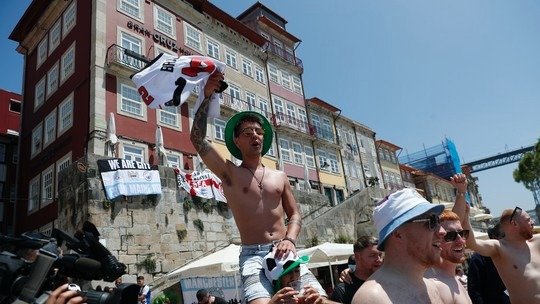 A bola começa a rolar, neste sábado, nos campos da Série A do Brasileirão ...... a competição deste ano, é considerada por muitos como uma das mais