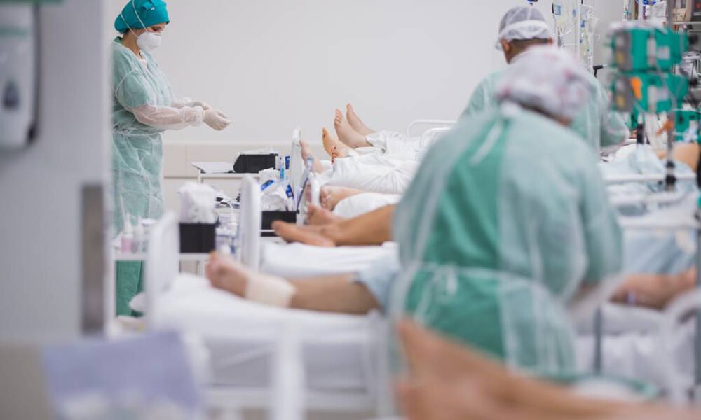 Dezessete Estados e o Distrito Federal têm ocupação de 80% ou mais em seus leitos de UTI para Covid-19, segundo novo Boletim do Observatório
