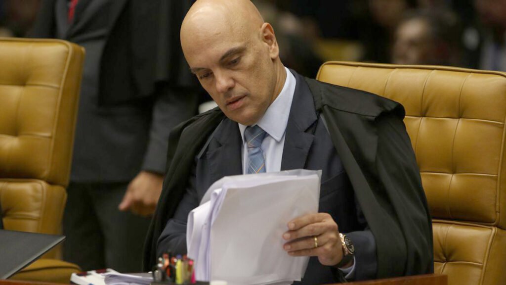 O ministro Alexandre de Moraes, do Supremo Tribunal Federal (STF), decidiu suspender trechos da nova Lei de Improbidade Administrativa por me