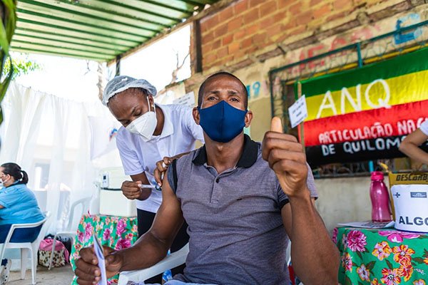 Salvador alcançou a marca histórica de 1 milhão de pessoas vacinadas com a primeira dose contra a Covid-19, nesta sexta-feira (25), montante