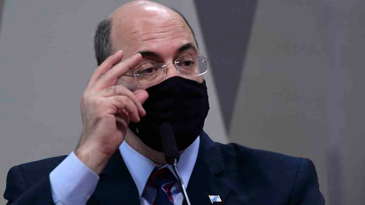 Protegido por um habeas corpus, o ex-governador do Rio de Janeiro Wilson Witzel compareceu à CPI da Pandemia nesta quarta-feira (16), mas sua