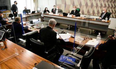 O deputado estadual Fausto Junior (MDB-AM) foi duramente questionado pelos senadores da CPI da Pandemia, em uma reunião com vários