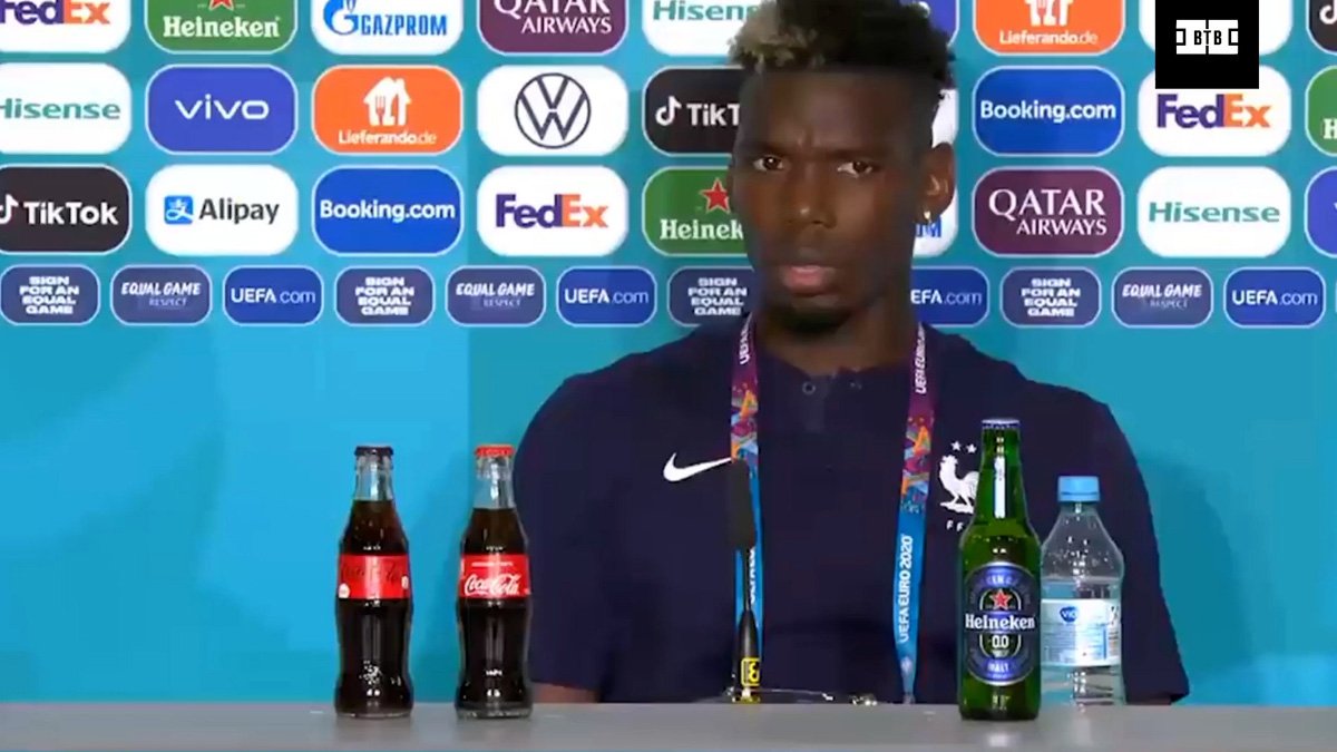 atitude que gerou perdas de US$ 4 bilhões para a empresa, o meia francês Paul Pogba adotou postura semelhante em relação a uma marca