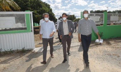 postura do presidente da República Jair Bolsonaro em defender a desobrigação do uso de máscaras protetoras para vacinados ou já recuperados