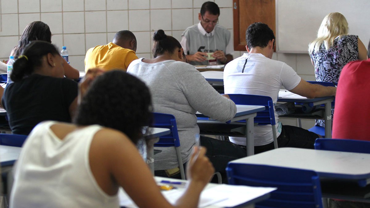 O Governo do Estado publicou no Diário Oficial do Estado desta quarta-feira (21), a convocação de 117 candidatos aprovados no concurso para