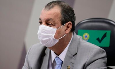 enviou uma carta ao presidente Jair Bolsonaro (sem partido) para que ele confirme ou negue denúncias do deputado federal Luis Miranda
