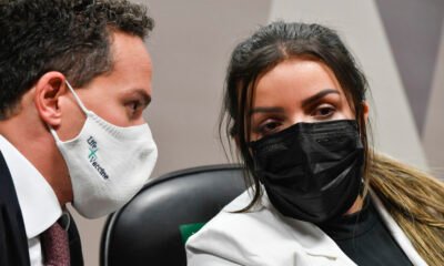 O depoimento da diretora-executiva da Precisa Medicamentos, Emanuela Medrades, à CPI da Pandemia, foi adiado para esta quarta-feira (14), a partir das 9h. A decisão